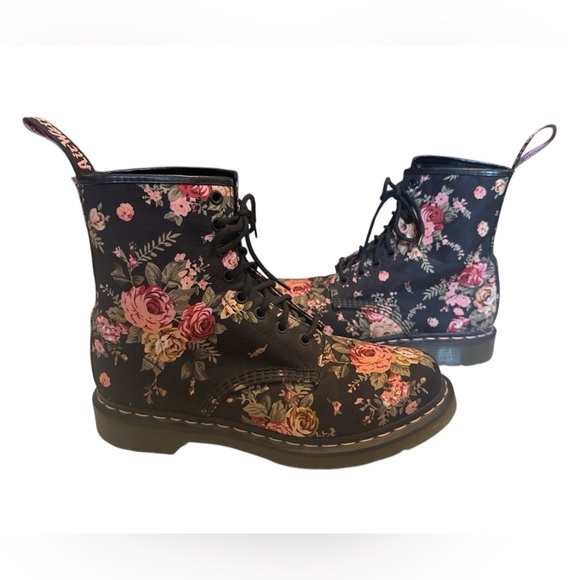 Dr. Martens Women's Pascal Rose Floral Combat Boots Black Size 10 - Picture 6 of 8